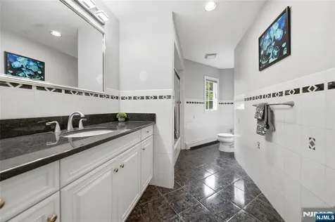 43 Walsh Drive Mahwah NJ 07430