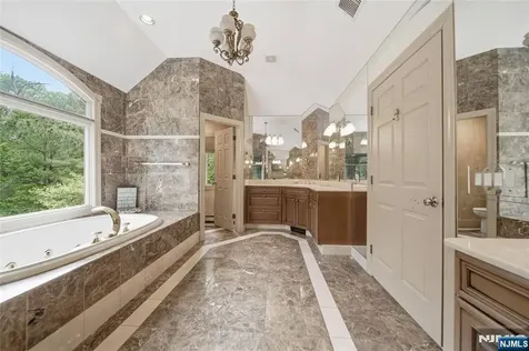 43 Walsh Drive Mahwah NJ 07430