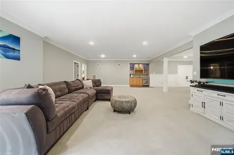 43 Walsh Drive Mahwah NJ 07430