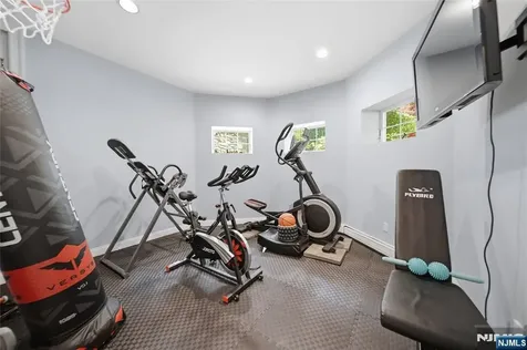 43 Walsh Drive Mahwah NJ 07430