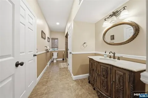 43 Walsh Drive Mahwah NJ 07430