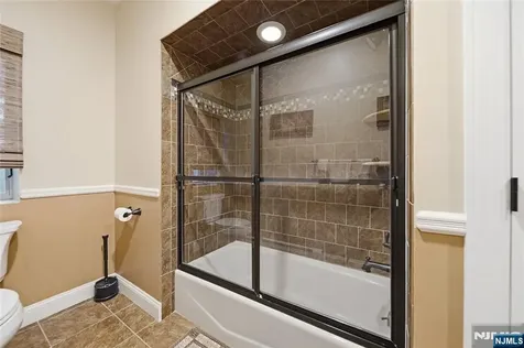 43 Walsh Drive Mahwah NJ 07430
