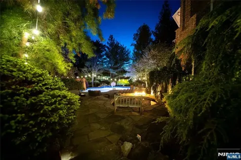 43 Walsh Drive Mahwah NJ 07430