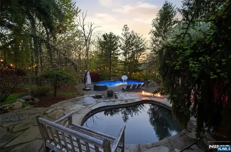 43 Walsh Drive Mahwah NJ 07430
