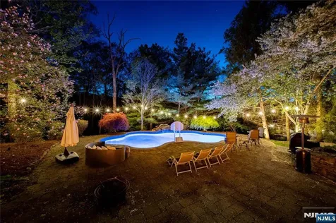 43 Walsh Drive Mahwah NJ 07430
