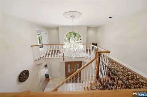 43 Walsh Drive Mahwah NJ 07430