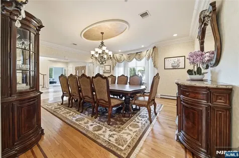 43 Walsh Drive Mahwah NJ 07430