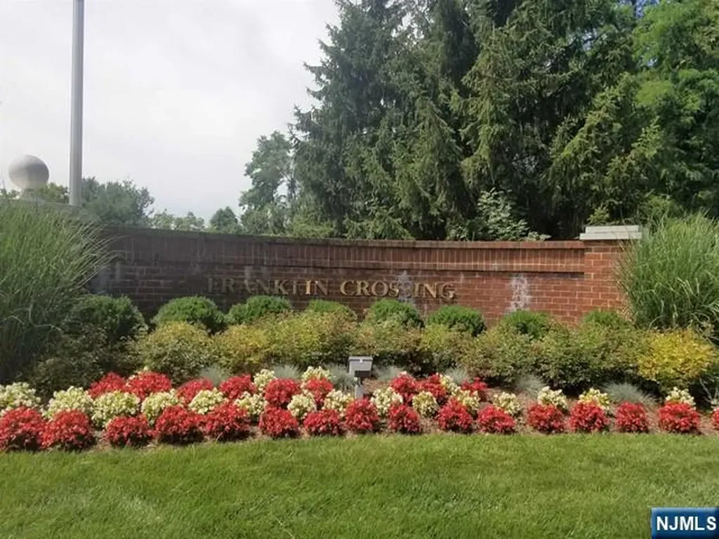 1059 Chedworth Circle Mahwah NJ 07430