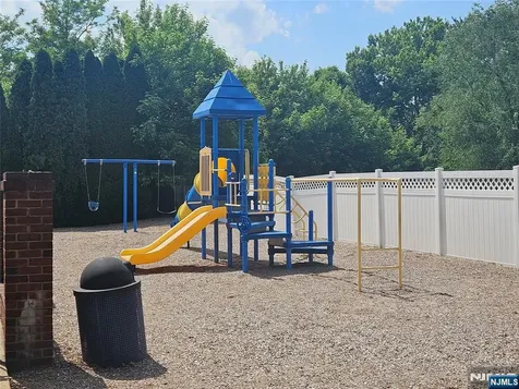 1059 Chedworth Circle Mahwah NJ 07430