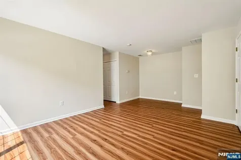 1059 Chedworth Circle Mahwah NJ 07430
