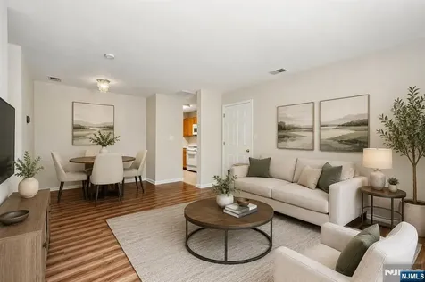 1059 Chedworth Circle Mahwah NJ 07430