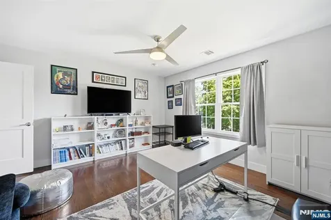 3 Orient Way Caldwell NJ 07006