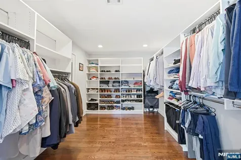 3 Orient Way Caldwell NJ 07006