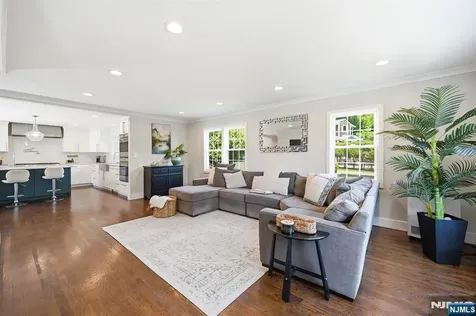 3 Orient Way Caldwell NJ 07006