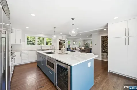 3 Orient Way Caldwell NJ 07006