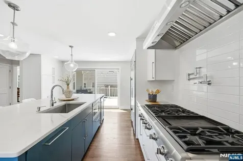 3 Orient Way Caldwell NJ 07006