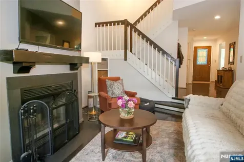 7 Dogwood Court Woodland Park NJ 07424