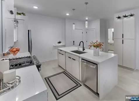 8 Tice Road Franklin Lakes NJ 07417