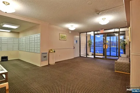 160 Overlook Avenue Hackensack NJ 07601