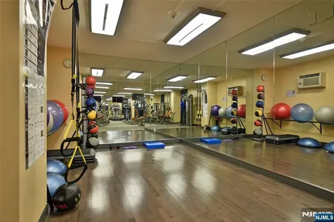 160 Overlook Avenue Hackensack NJ 07601