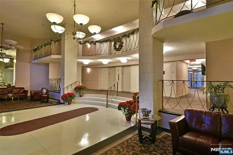 160 Overlook Avenue Hackensack NJ 07601