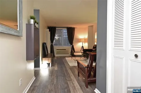 160 Overlook Avenue Hackensack NJ 07601