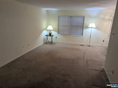 5 Colonial Village Drive Hillsdale NJ 07642