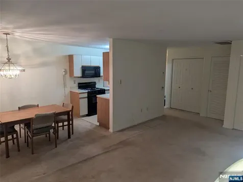 5 Colonial Village Drive Hillsdale NJ 07642