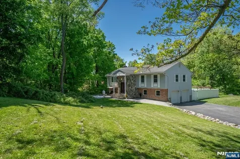 14 Lounsberry Hollow Road Sussex NJ 07461
