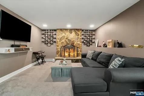 14 Lounsberry Hollow Road Sussex NJ 07461