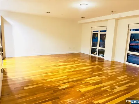 1 Executive Fort Lee NJ 07024