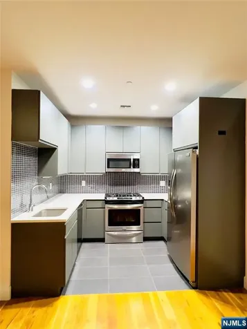1 Executive Fort Lee NJ 07024
