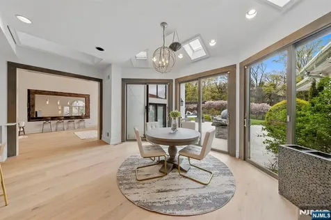 142 Hoover Drive Cresskill NJ 07626