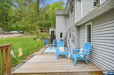 48 Goldfinch Lane West Milford NJ 07421
