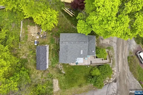 48 Goldfinch Lane West Milford NJ 07421