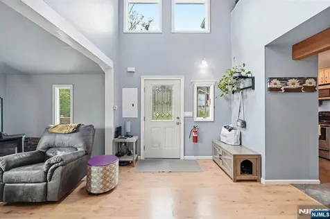 48 Goldfinch Lane West Milford NJ 07421