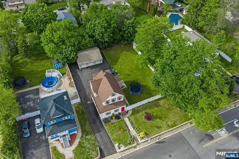 11 Alps Road Wayne NJ 07470