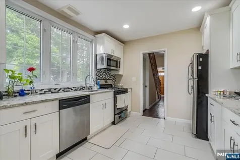 11 Alps Road Wayne NJ 07470