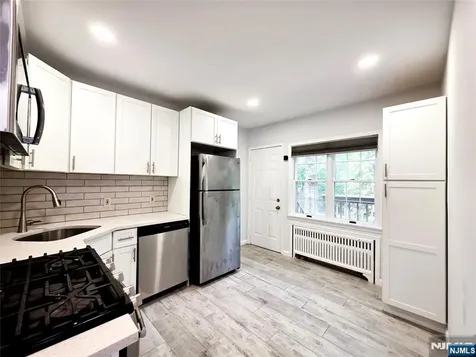 616 Grand Avenue Leonia NJ 07605