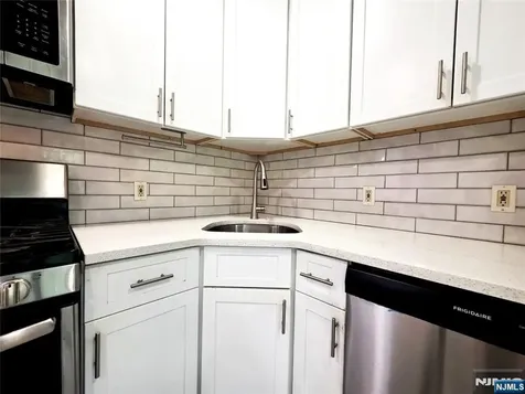 616 Grand Avenue Leonia NJ 07605