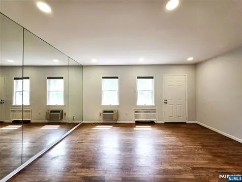 616 Grand Avenue Leonia NJ 07605
