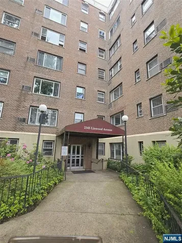 2345 Linwood Avenue Fort Lee NJ 07024