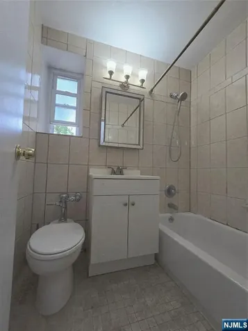 2345 Linwood Avenue Fort Lee NJ 07024