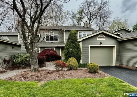 25 Stone Row Lane Jefferson Township NJ 07438