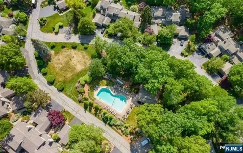 25 Stone Row Lane Jefferson Township NJ 07438