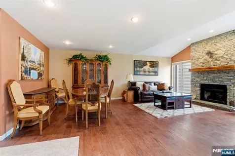 25 Stone Row Lane Jefferson Township NJ 07438