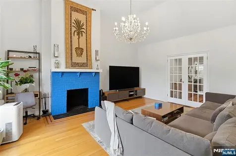 100 Palisade Avenue Englewood NJ 07631