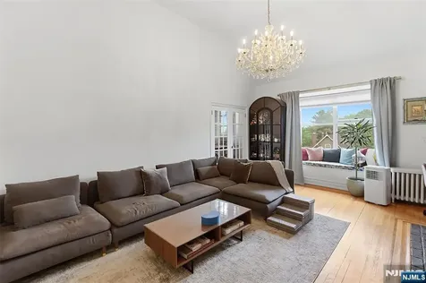 100 Palisade Avenue Englewood NJ 07631