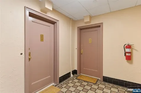 100 Palisade Avenue Englewood NJ 07631