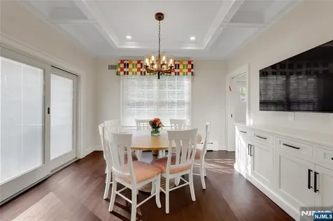 292 Maple Street Englewood NJ 07631